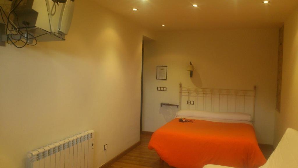 Apartamentos Rurales La Cirigueena Oles Room photo