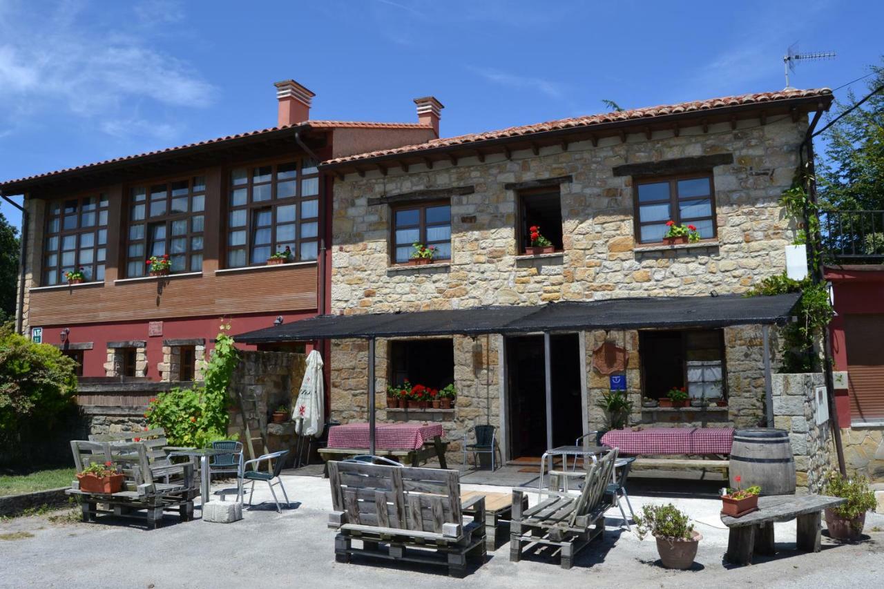 Apartamentos Rurales La Cirigueena Oles Exterior photo