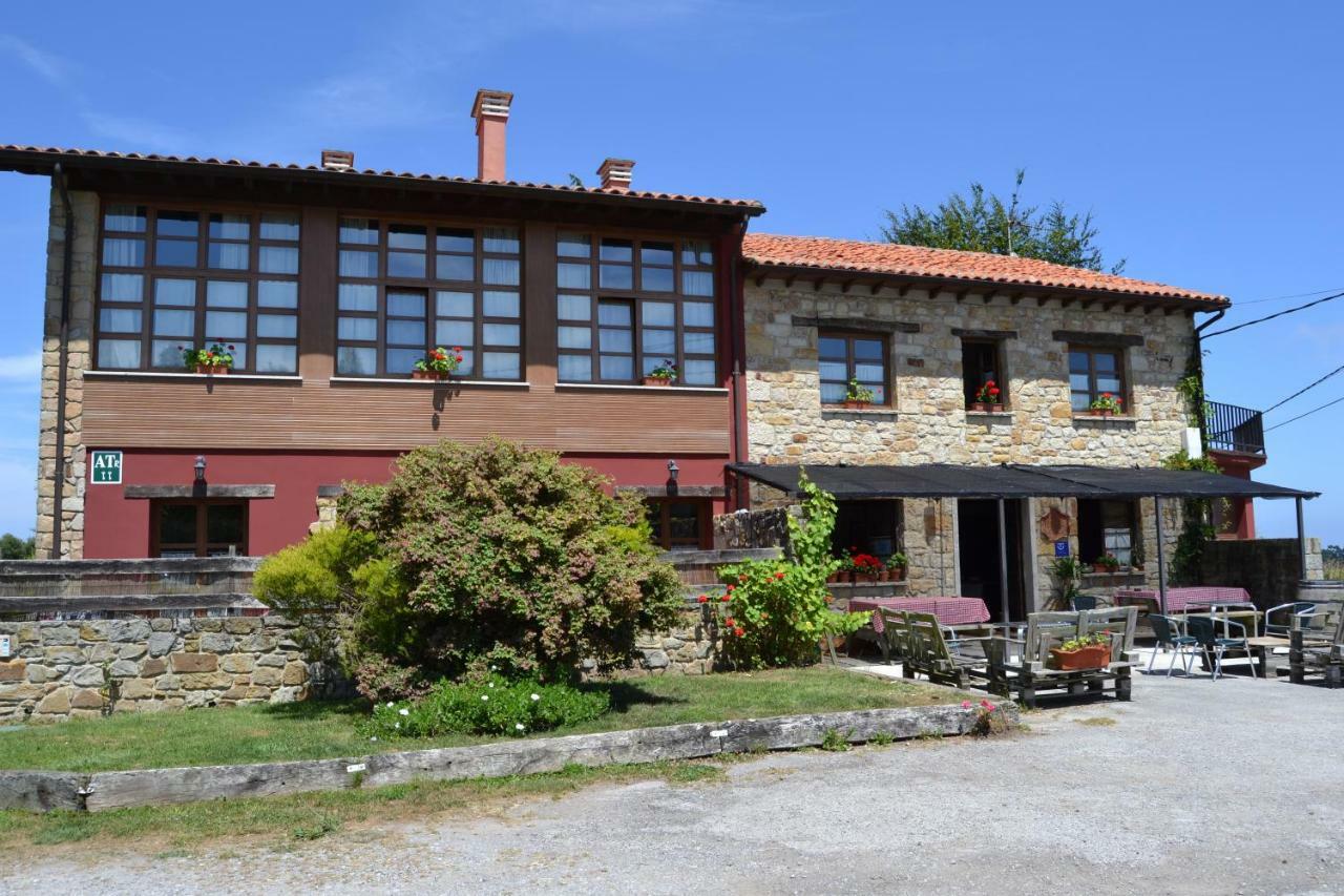 Apartamentos Rurales La Cirigueena Oles Exterior photo