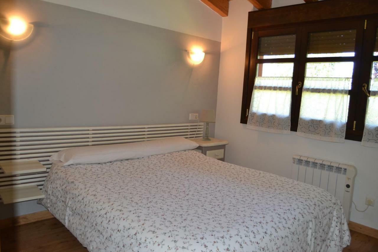 Apartamentos Rurales La Cirigueena Oles Exterior photo